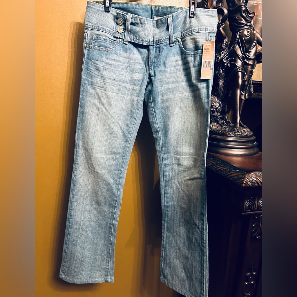 Nwt Dkny Booth Cut Jeans